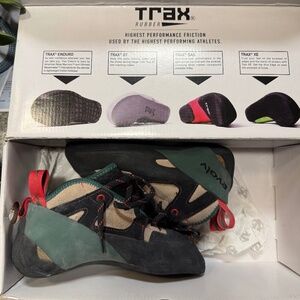 Evolv General Climbing Shoes